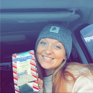 Meet your Posher, Shelby